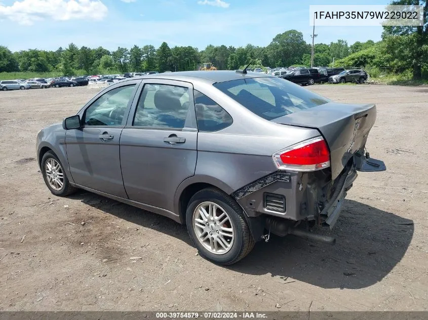 2009 Ford Focus Se VIN: 1FAHP35N79W229022 Lot: 39754579