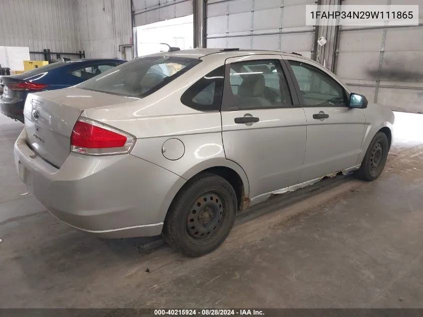 2009 Ford Focus S VIN: 1FAHP34N29W111865 Lot: 40215924