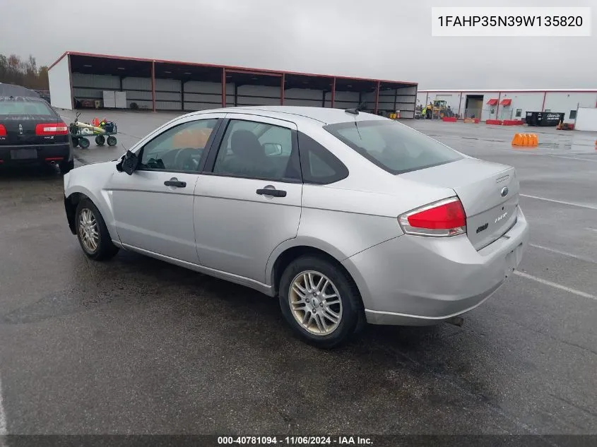 2009 Ford Focus Se VIN: 1FAHP35N39W135820 Lot: 40781094