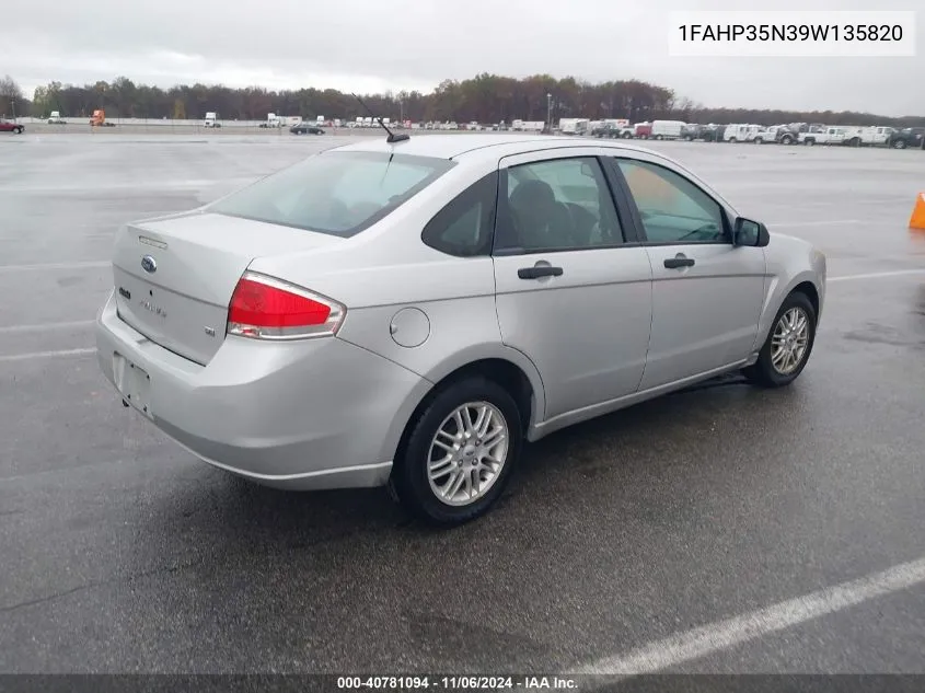 2009 Ford Focus Se VIN: 1FAHP35N39W135820 Lot: 40781094