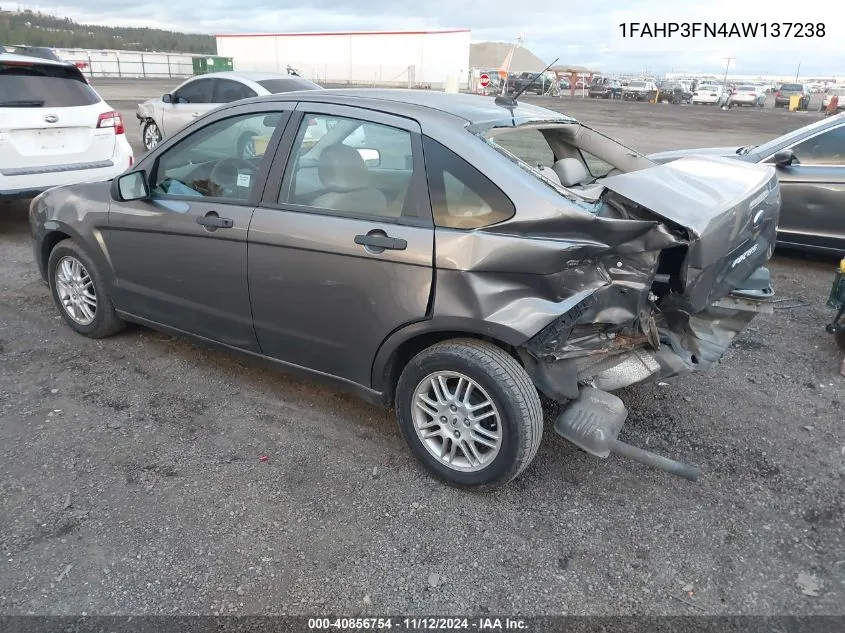 2010 Ford Focus Se VIN: 1FAHP3FN4AW137238 Lot: 40856754