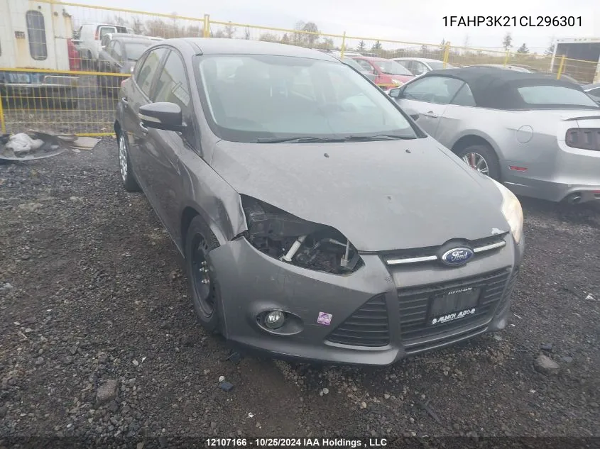 1FAHP3K21CL296301 2012 Ford Focus