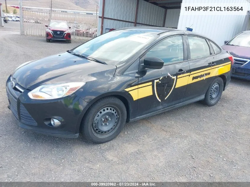 1FAHP3F21CL163564 2012 Ford Focus Se