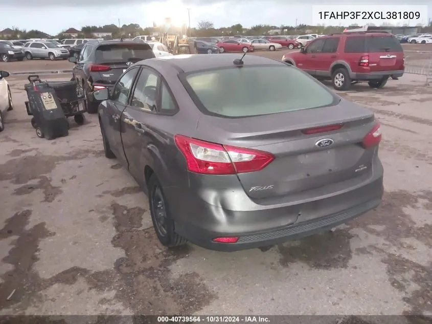 1FAHP3F2XCL381809 2012 Ford Focus Se