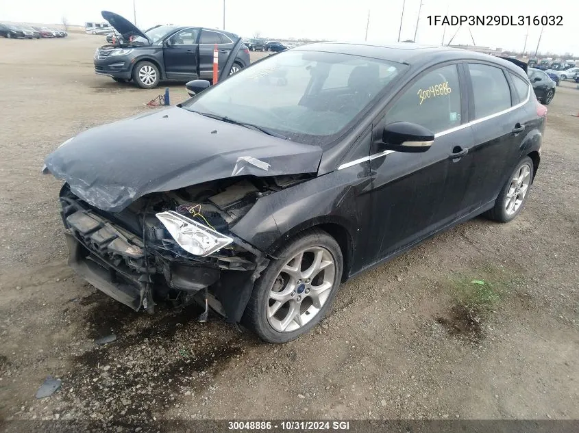 2013 Ford Focus Titanium VIN: 1FADP3N29DL316032 Lot: 30048886