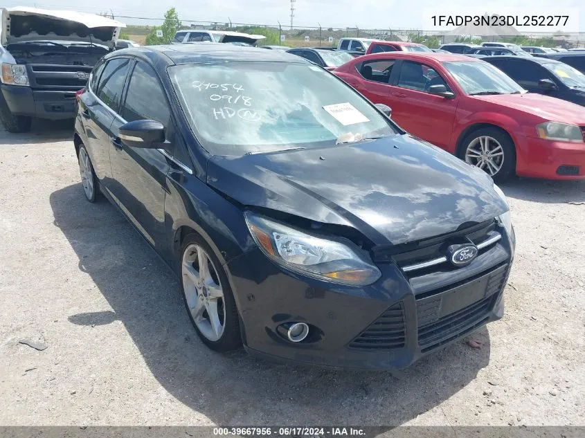 2013 Ford Focus Titanium VIN: 1FADP3N23DL252277 Lot: 39667956