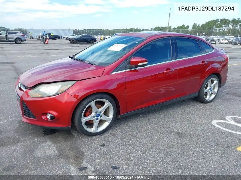 2013 Ford Focus Titanium VIN: 1FADP3J29DL187294 Lot: 40563510