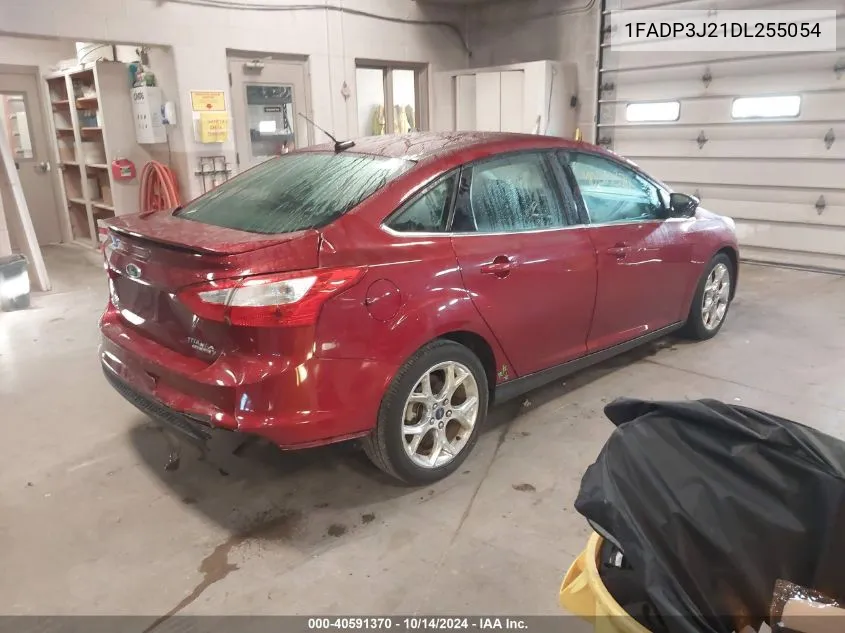 2013 Ford Focus Titanium VIN: 1FADP3J21DL255054 Lot: 40591370