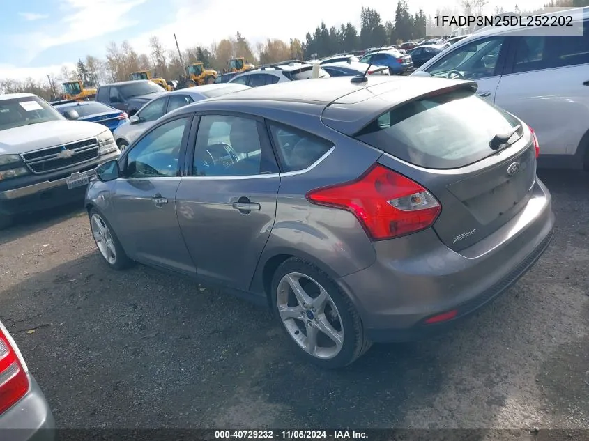 2013 Ford Focus Titanium VIN: 1FADP3N25DL252202 Lot: 40729232