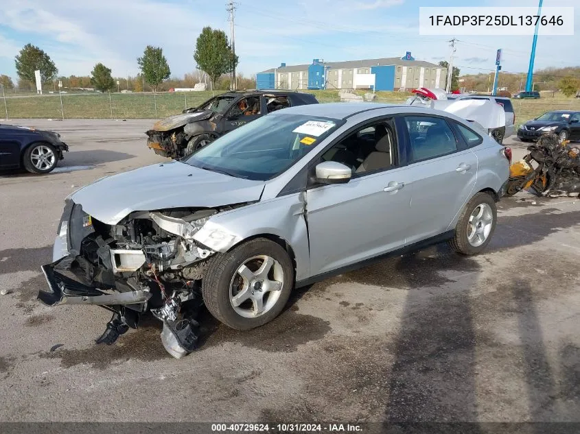 2013 Ford Focus Se VIN: 1FADP3F25DL137646 Lot: 40729624