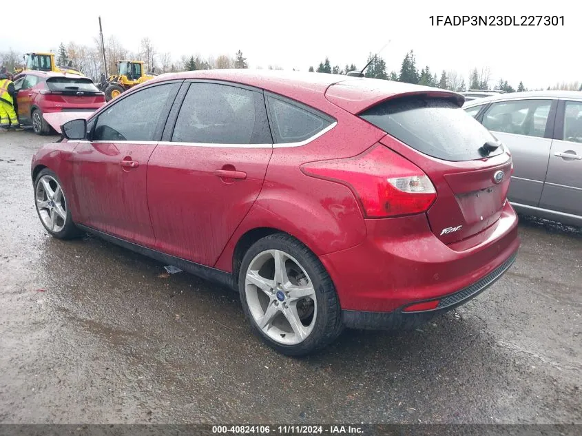 2013 Ford Focus Titanium VIN: 1FADP3N23DL227301 Lot: 40824106