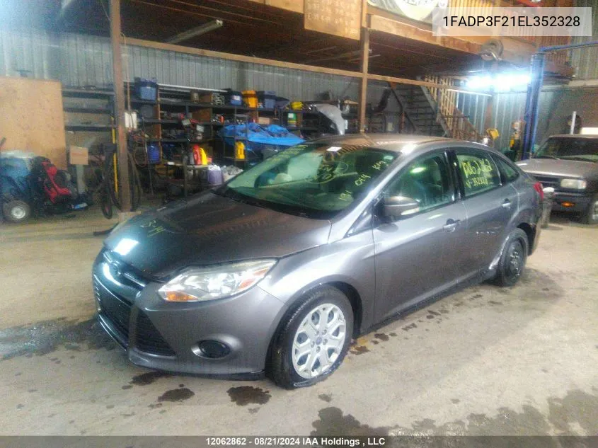 1FADP3F21EL352328 2014 Ford Focus Se