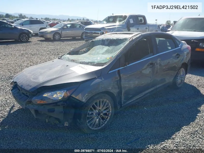 1FADP3J29EL421502 2014 Ford Focus Titanium