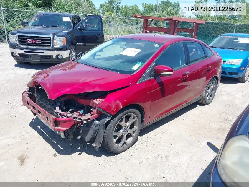 2014 Ford Focus Se VIN: 1FADP3F29EL225679 Lot: 39792489