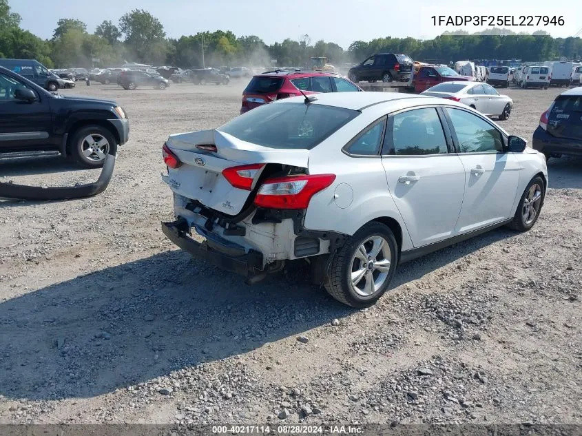 2014 Ford Focus Se VIN: 1FADP3F25EL227946 Lot: 40217114