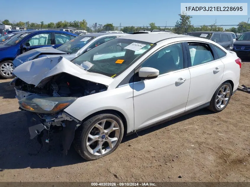 2014 Ford Focus Titanium VIN: 1FADP3J21EL228695 Lot: 40302026