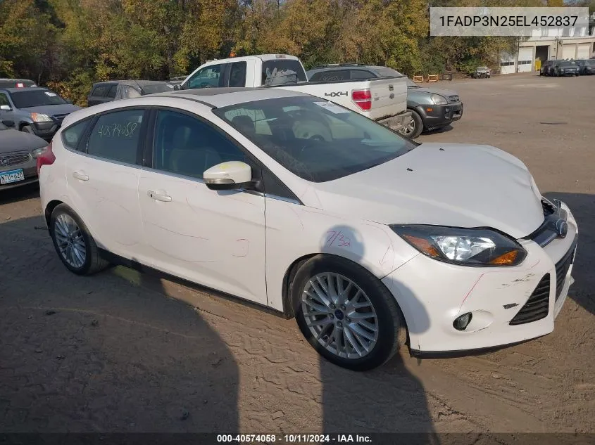 2014 Ford Focus Titanium VIN: 1FADP3N25EL452837 Lot: 40574058