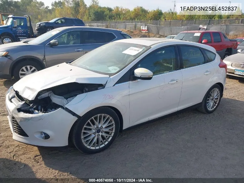 2014 Ford Focus Titanium VIN: 1FADP3N25EL452837 Lot: 40574058