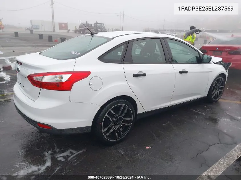 2014 Ford Focus S VIN: 1FADP3E25EL237569 Lot: 40702639