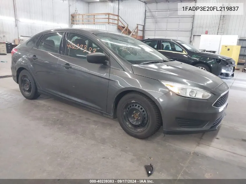 2015 Ford Focus S VIN: 1FADP3E20FL219837 Lot: 40239383