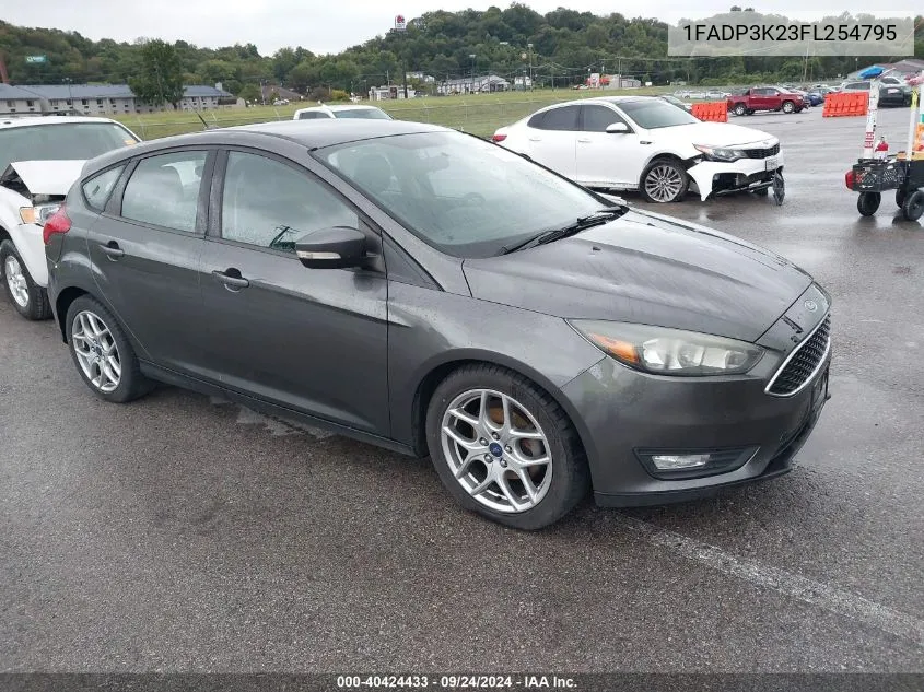 2015 Ford Focus Se VIN: 1FADP3K23FL254795 Lot: 40424433