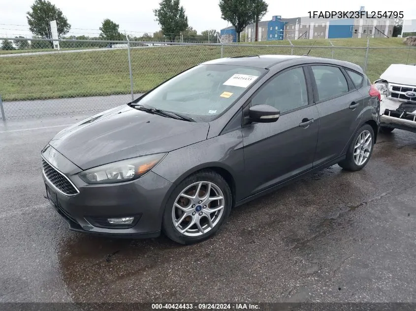 2015 Ford Focus Se VIN: 1FADP3K23FL254795 Lot: 40424433