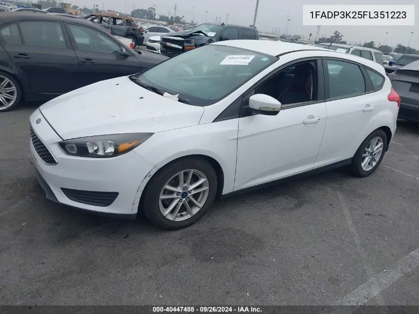 2015 Ford Focus Se VIN: 1FADP3K25FL351223 Lot: 40447488