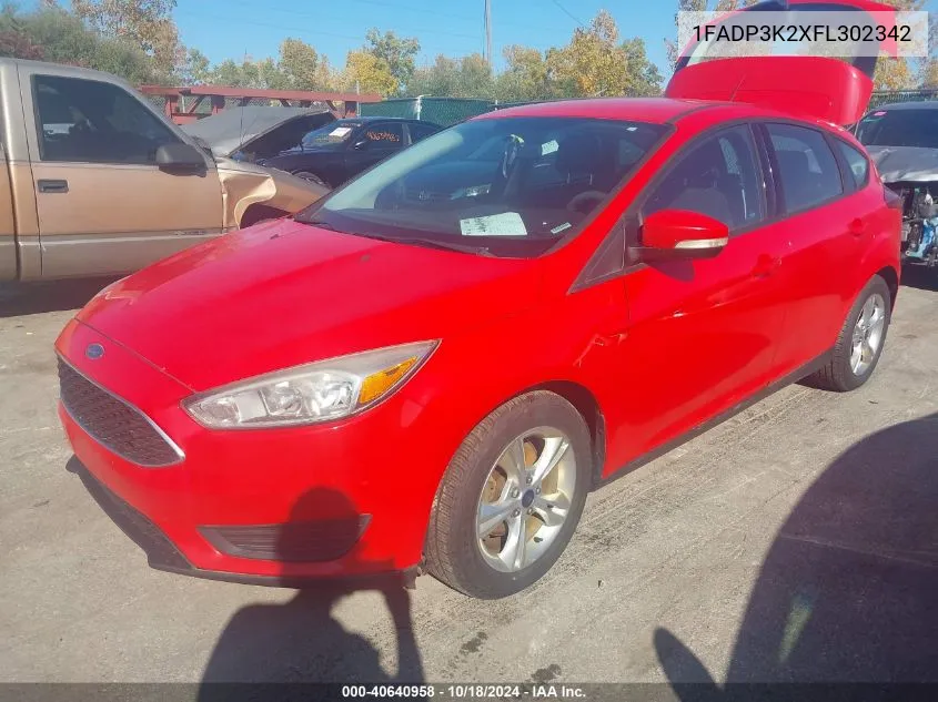 2015 Ford Focus Se VIN: 1FADP3K2XFL302342 Lot: 40640958