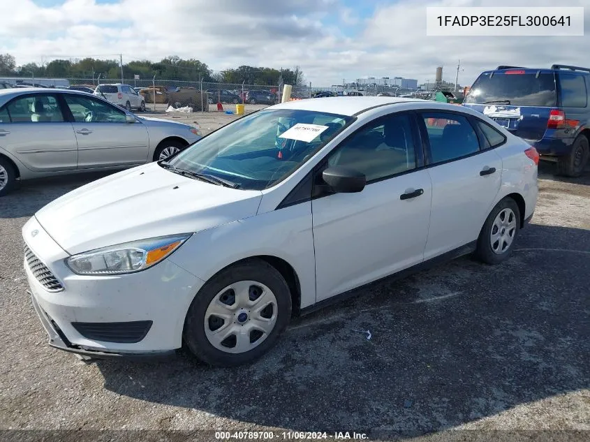 2015 Ford Focus S VIN: 1FADP3E25FL300641 Lot: 40789700