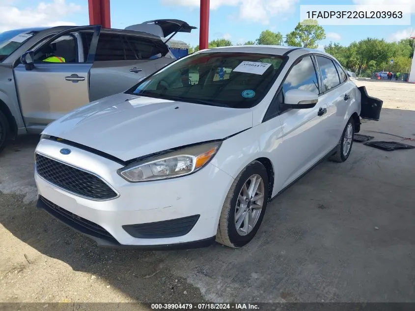 2016 Ford Focus Se VIN: 1FADP3F22GL203963 Lot: 39904479