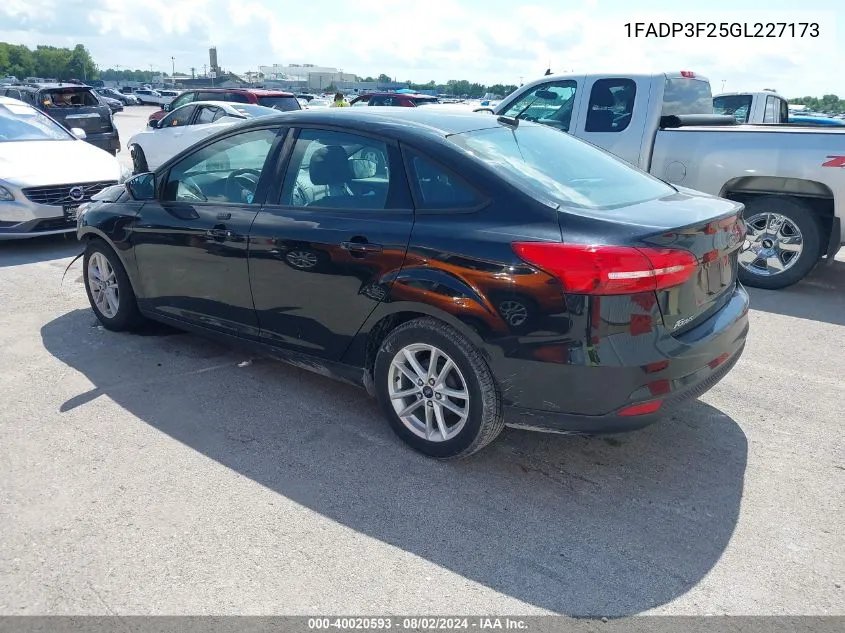 2016 Ford Focus Se VIN: 1FADP3F25GL227173 Lot: 40020593