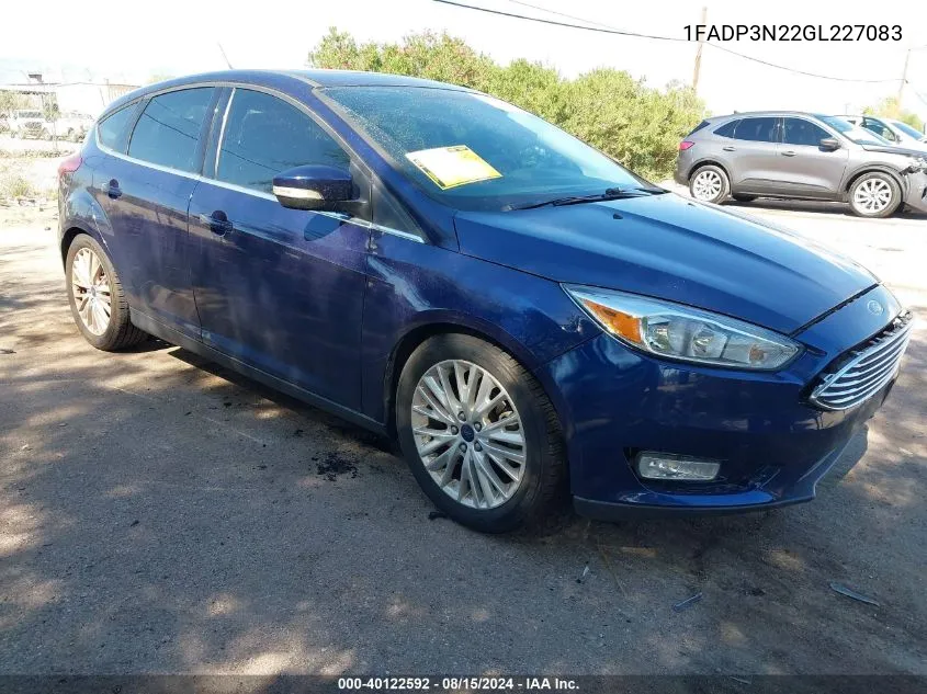 2016 Ford Focus Titanium VIN: 1FADP3N22GL227083 Lot: 40122592