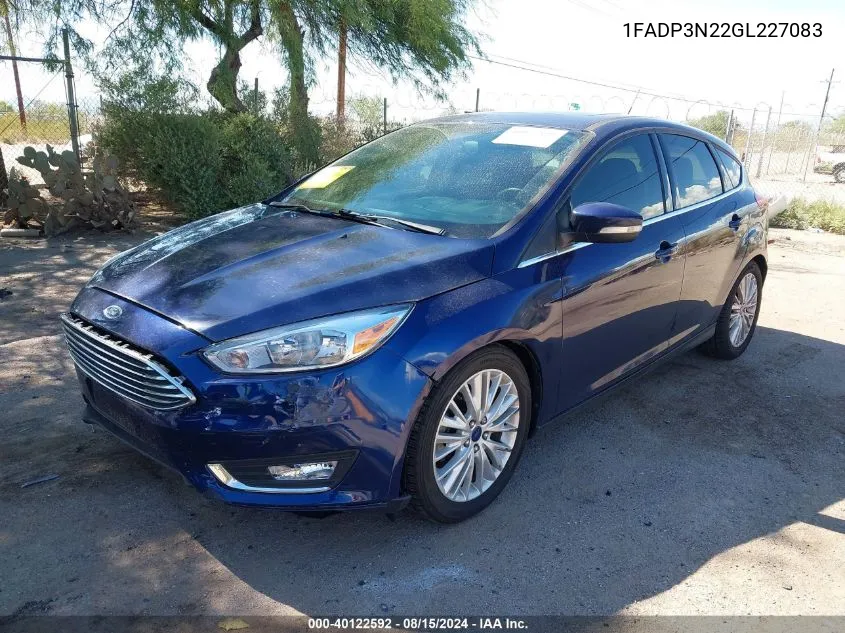 2016 Ford Focus Titanium VIN: 1FADP3N22GL227083 Lot: 40122592