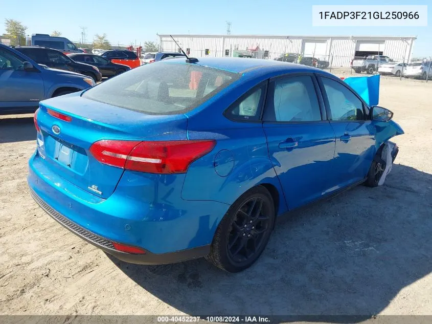 2016 Ford Focus Se VIN: 1FADP3F21GL250966 Lot: 40452237