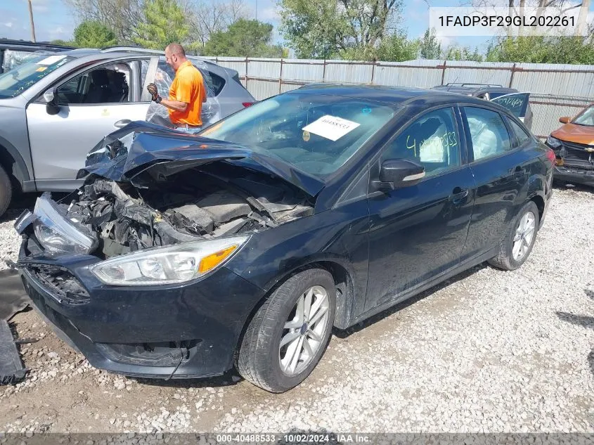 2016 Ford Focus Se VIN: 1FADP3F29GL202261 Lot: 40488533