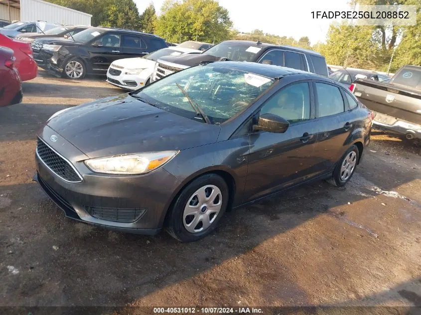 2016 Ford Focus S VIN: 1FADP3E25GL208852 Lot: 40531012