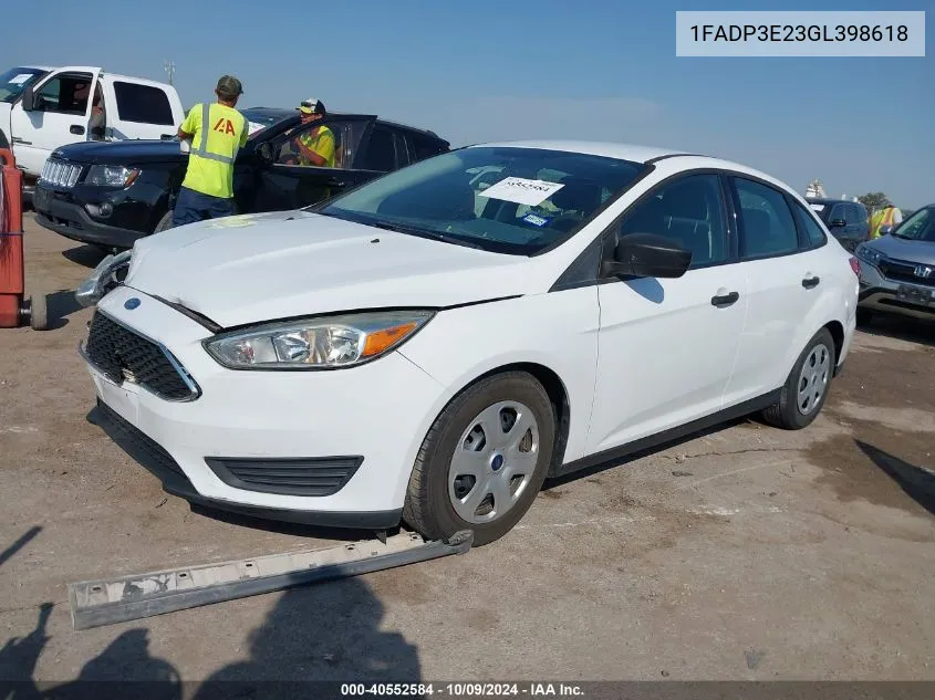 2016 Ford Focus S VIN: 1FADP3E23GL398618 Lot: 40552584