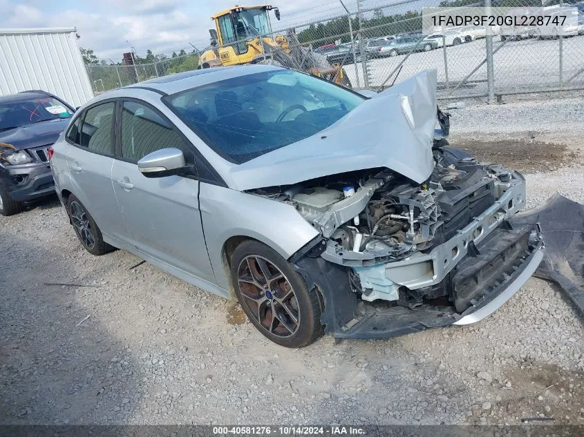 2016 Ford Focus Se VIN: 1FADP3F20GL228747 Lot: 40581276