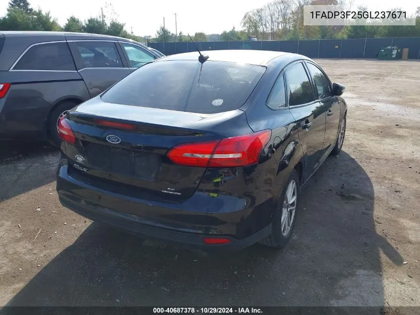 2016 Ford Focus Se VIN: 1FADP3F25GL237671 Lot: 40687378