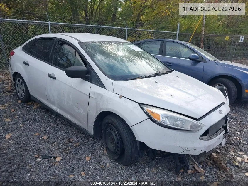 2016 Ford Focus S VIN: 1FADP3E27GL227936 Lot: 40706134