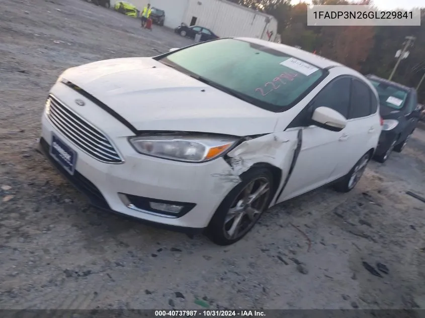 2016 Ford Focus Titanium VIN: 1FADP3N26GL229841 Lot: 40737987