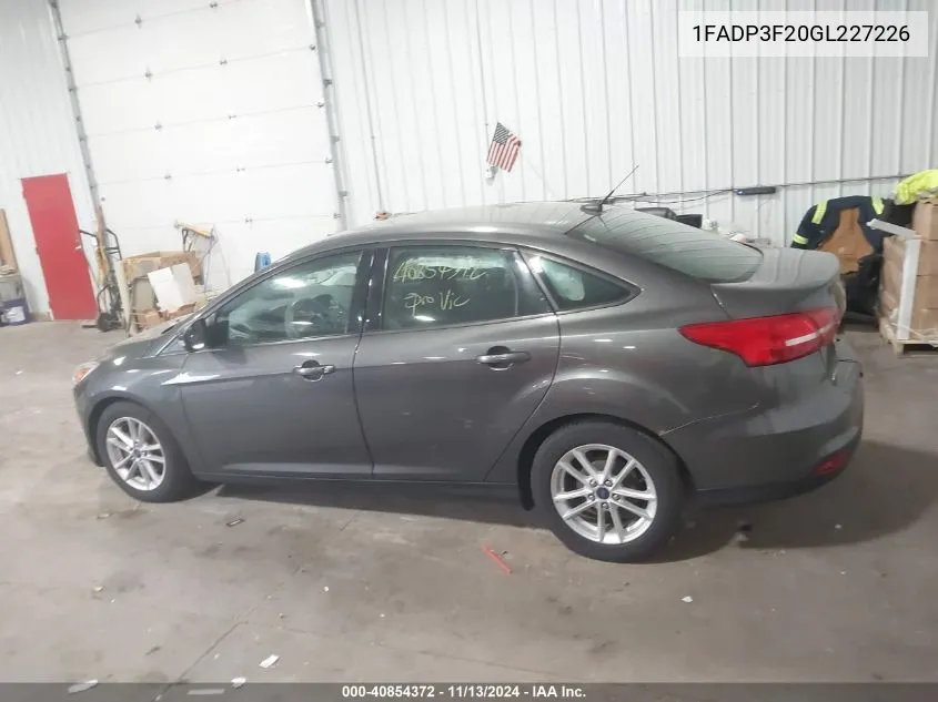 1FADP3F20GL227226 2016 Ford Focus Se