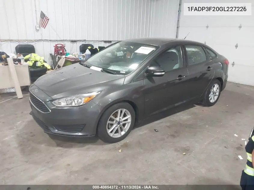 1FADP3F20GL227226 2016 Ford Focus Se