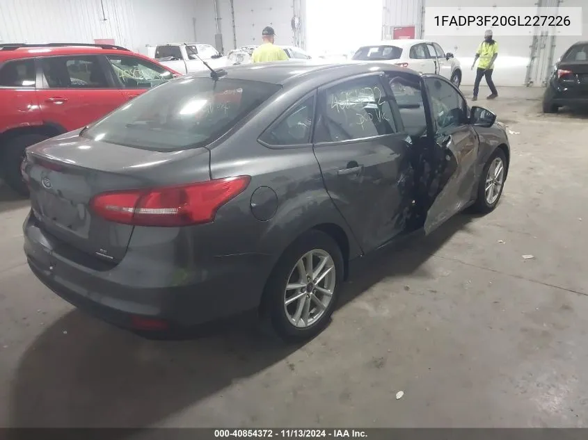 1FADP3F20GL227226 2016 Ford Focus Se