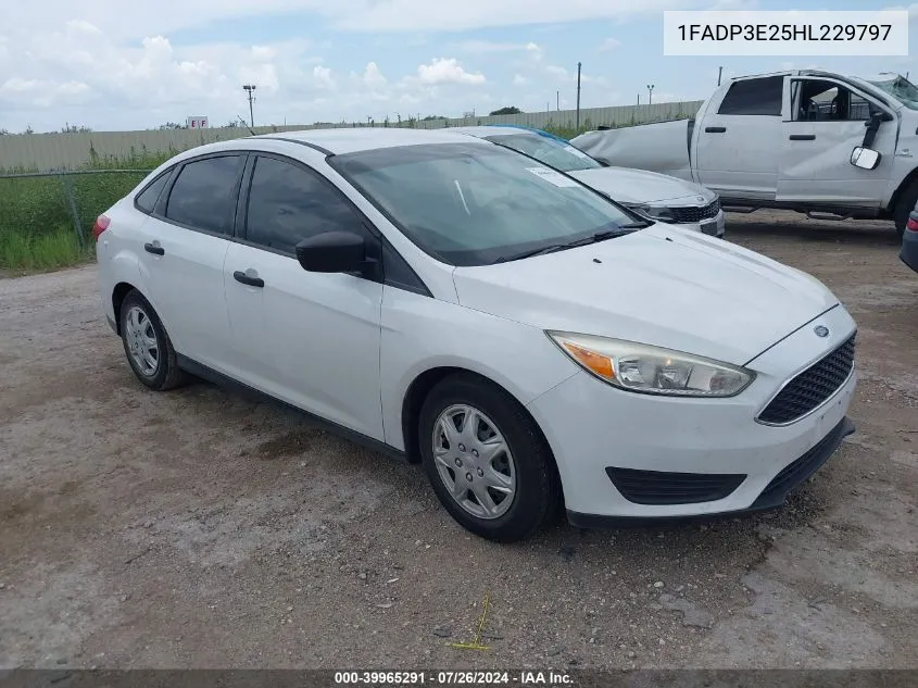 2017 Ford Focus S VIN: 1FADP3E25HL229797 Lot: 39965291