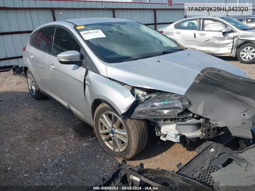 2017 Ford Focus Se VIN: 1FADP3K29HL342320 Lot: 40005382