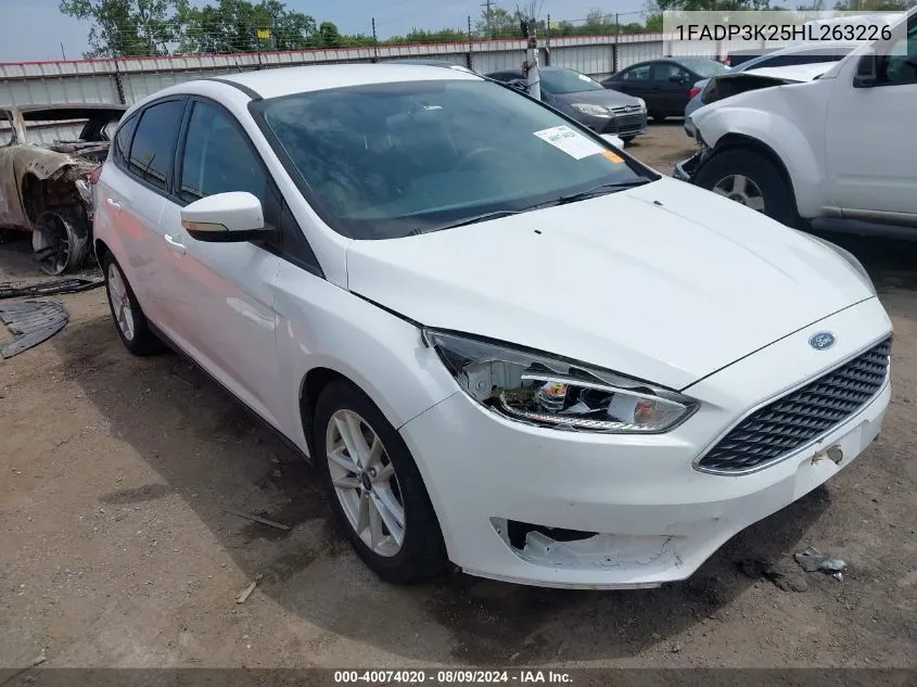 2017 Ford Focus Se VIN: 1FADP3K25HL263226 Lot: 40074020