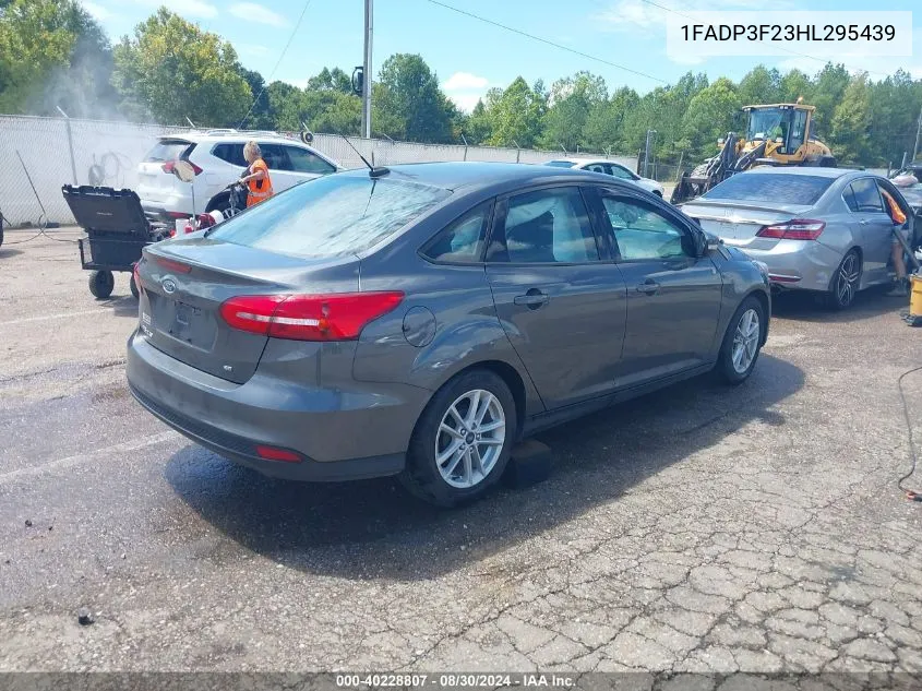 2017 Ford Focus Se VIN: 1FADP3F23HL295439 Lot: 40228807