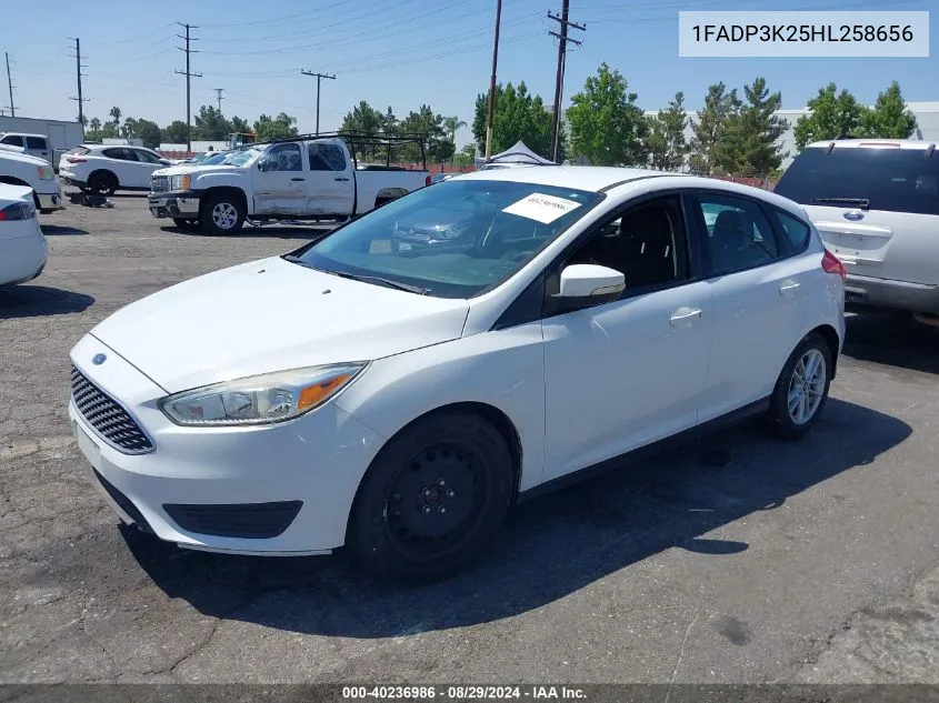 2017 Ford Focus Se VIN: 1FADP3K25HL258656 Lot: 40236986