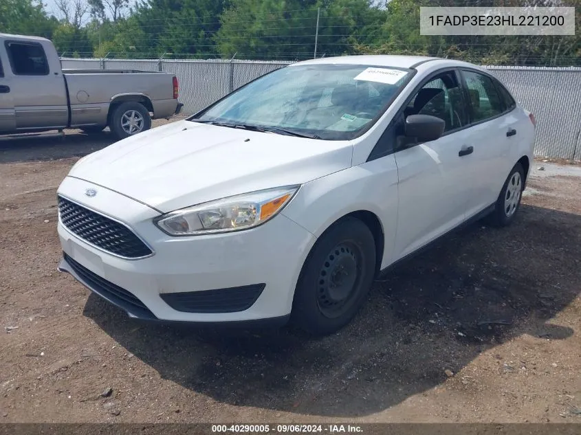 2017 Ford Focus S VIN: 1FADP3E23HL221200 Lot: 40290005